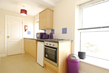 1 bed studio, 18 Camden Street, City Centre, Plymouth, PL48NW - Image 3